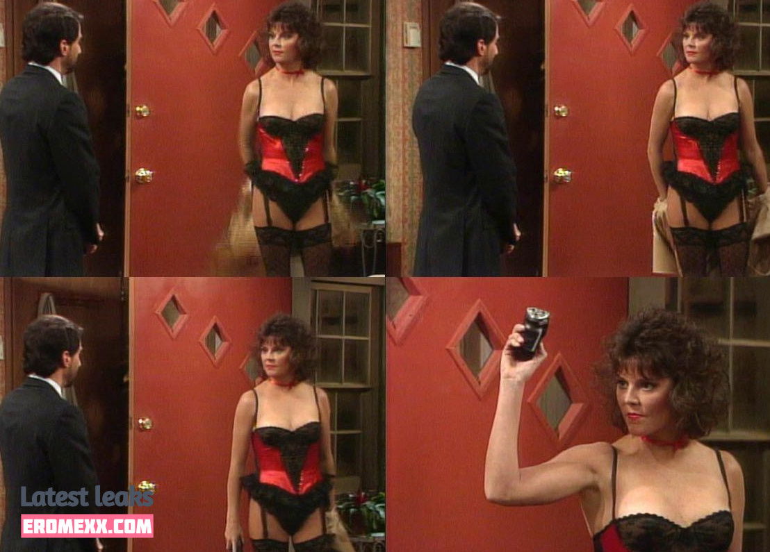 Latest Leaks Amanda Bearse Nude #7 - Fapello